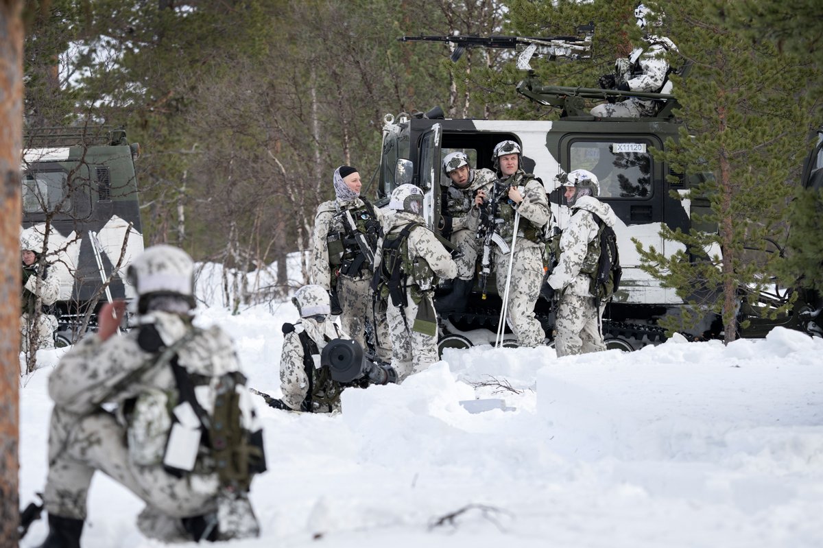 Учения НАТО Nordic Response в Финляндии, 5 марта 2024 года. Фото: Anders Wiklund / EPA-EFE